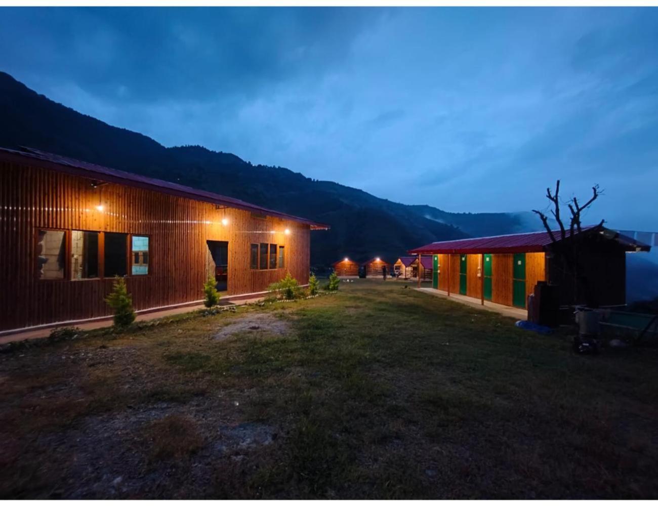 Hotel Oak Camp Valley, Chakrata Exterior foto